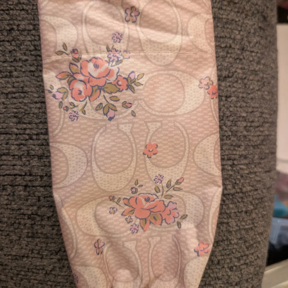 🏵️Spring Showers Are Coming🏵️ Coach Mini Umbrella w/Cover - Picture 4 of 6